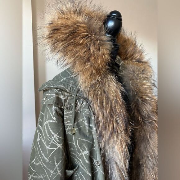 Marco Del Forte REAL FOX FUR Parka
Mona Lisa Abstract Green Made in Italy
S - M - Picture 8 of 16